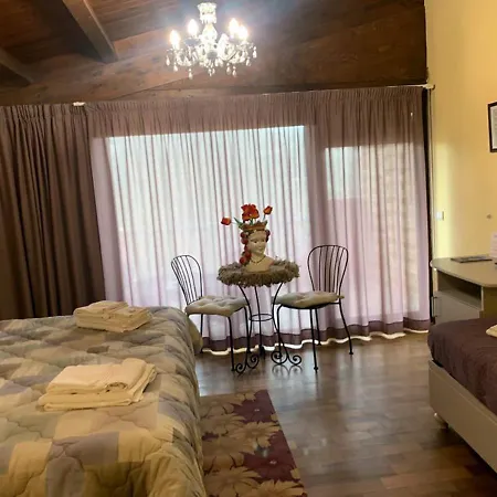 Bed and breakfast Del Sole Relais 3*